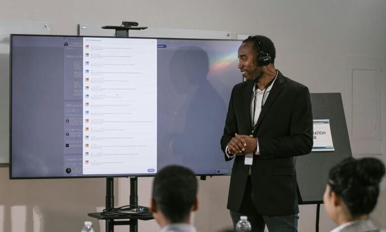 engage audience online effectively