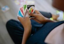 mastering uno shuffle hands